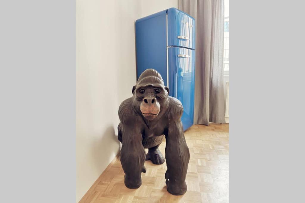 Gorilla - Central Station 100 Meters Away Viena Exterior foto